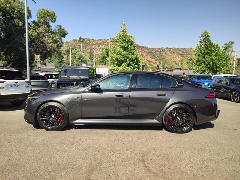 BMW M5 4.4 V8 XDRIVE 2025 - Imagen 4 de 18