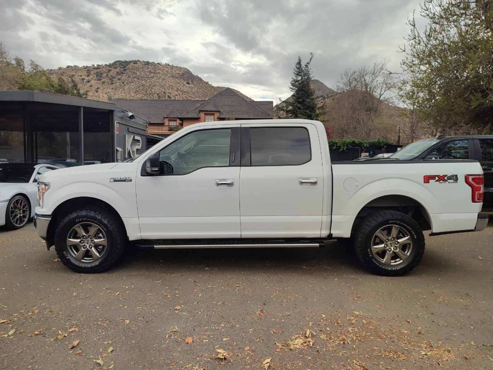 Ford F-150 XLT 5.0 4X4 DOB CAB 2021 - Foto 5 de 18