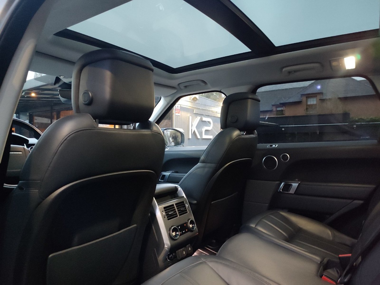 LAND ROVER RANGE ROVER SPORT HSE SDV8 4.4 4WD 2019 - Imagen 8 de 17