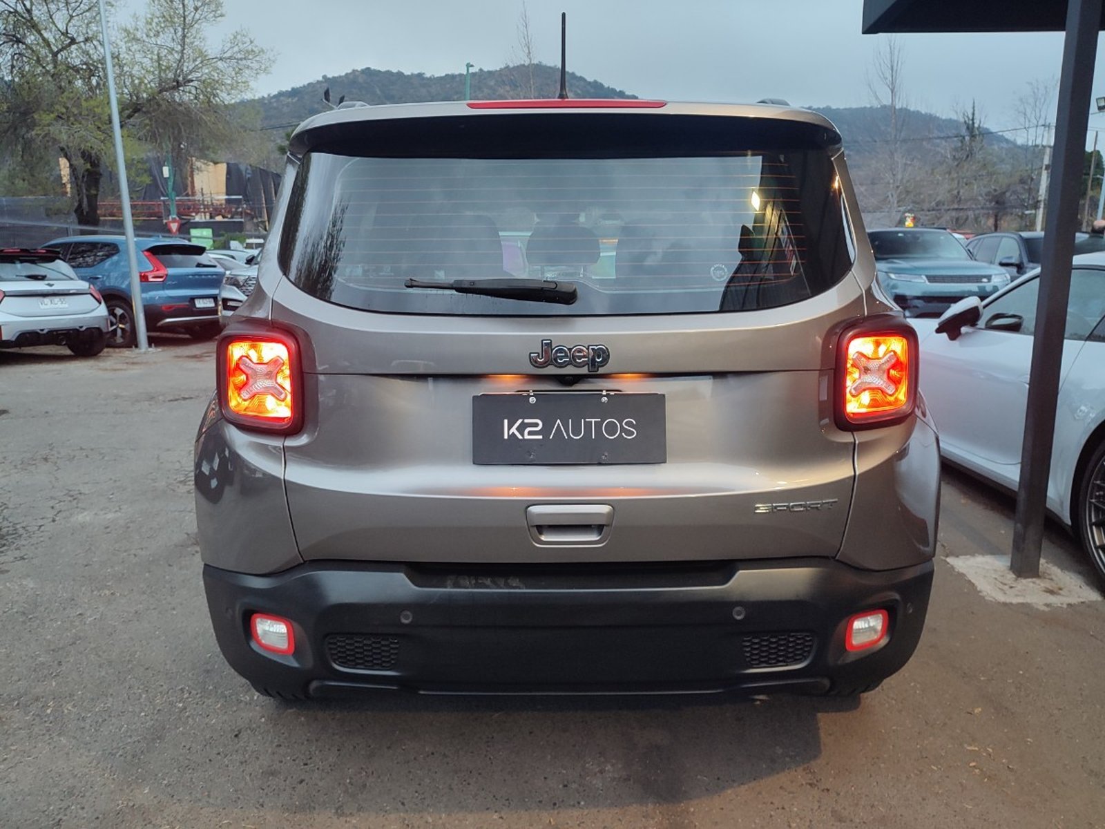Jeep RENEGADE LX SPORT 1.8 AT 2022 - Imagen 8 de 16