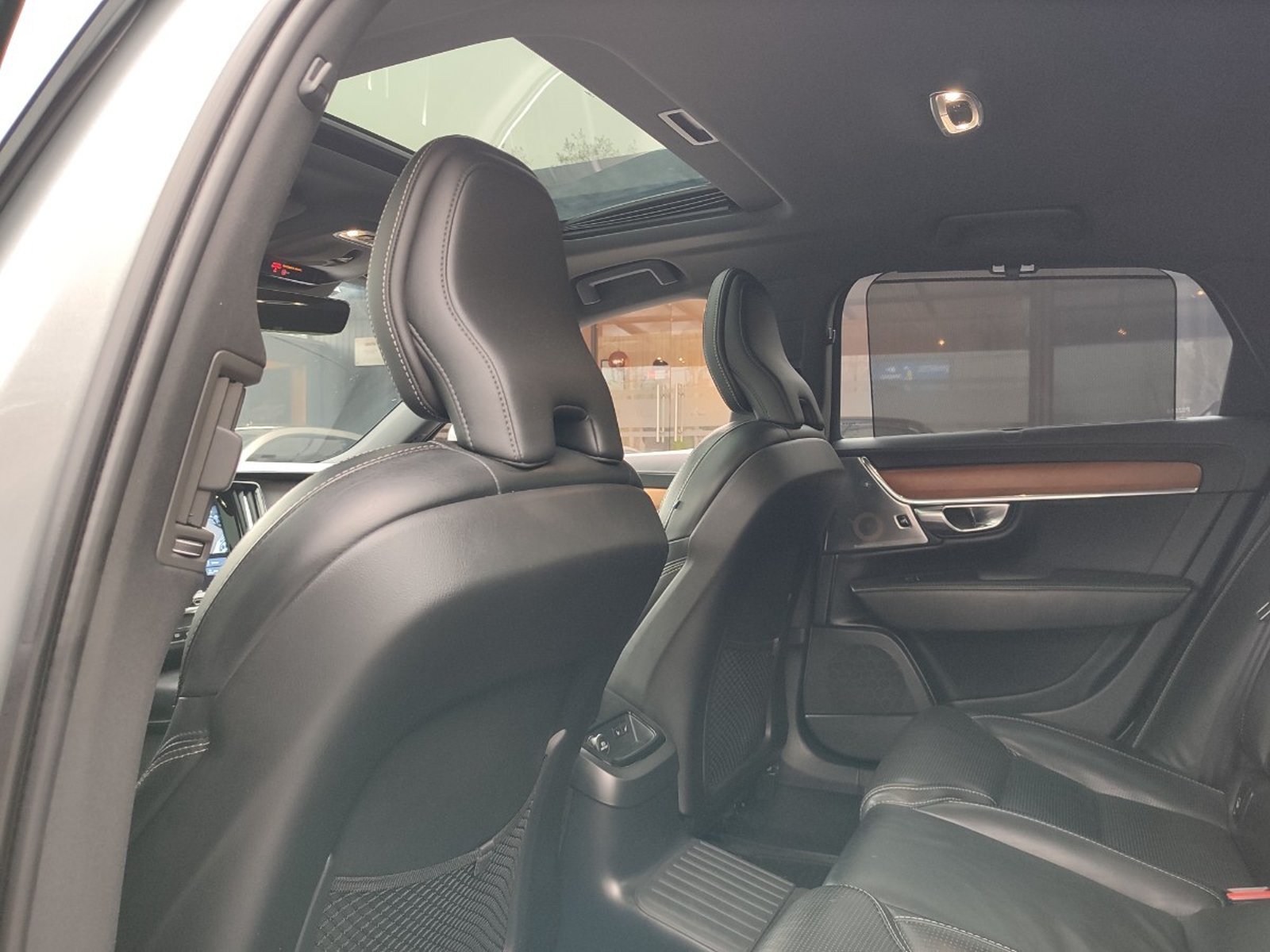 Volvo S90 T8 INSCRIPTION PHEV 4WD 2.0 2020 - Imagen 10 de 19