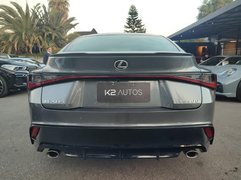 Lexus IS300 F SPORT 2.0 2024 - Imagen 7 de 17