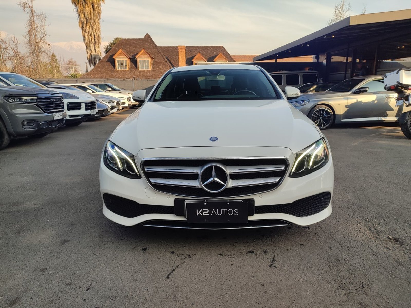 Mercedes-Benz E220 D 2.0 AT 2017 - Foto 2 de 16