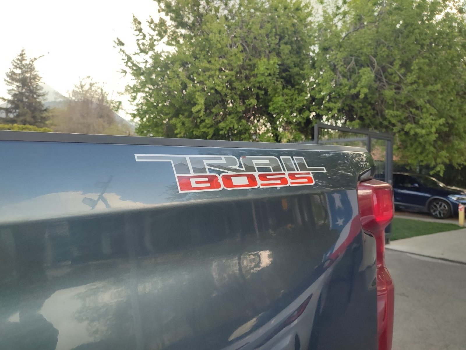 Chevrolet SILVERADO LT TRAILBOSS 5.3 4X4 2020 - Imagen 6 de 18