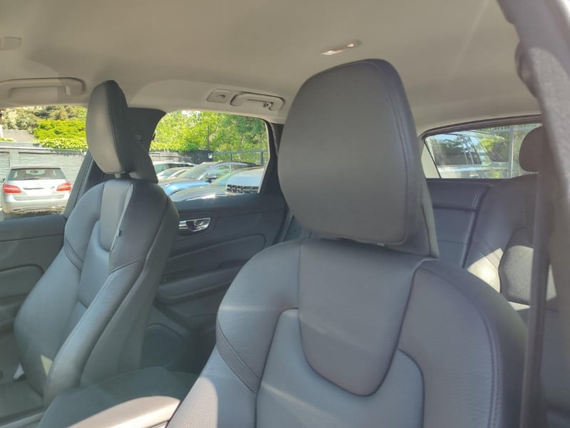 Volvo XC60 B5 II MOMENTUM 2.0 4WD 2022 - Imagen 14 de 15