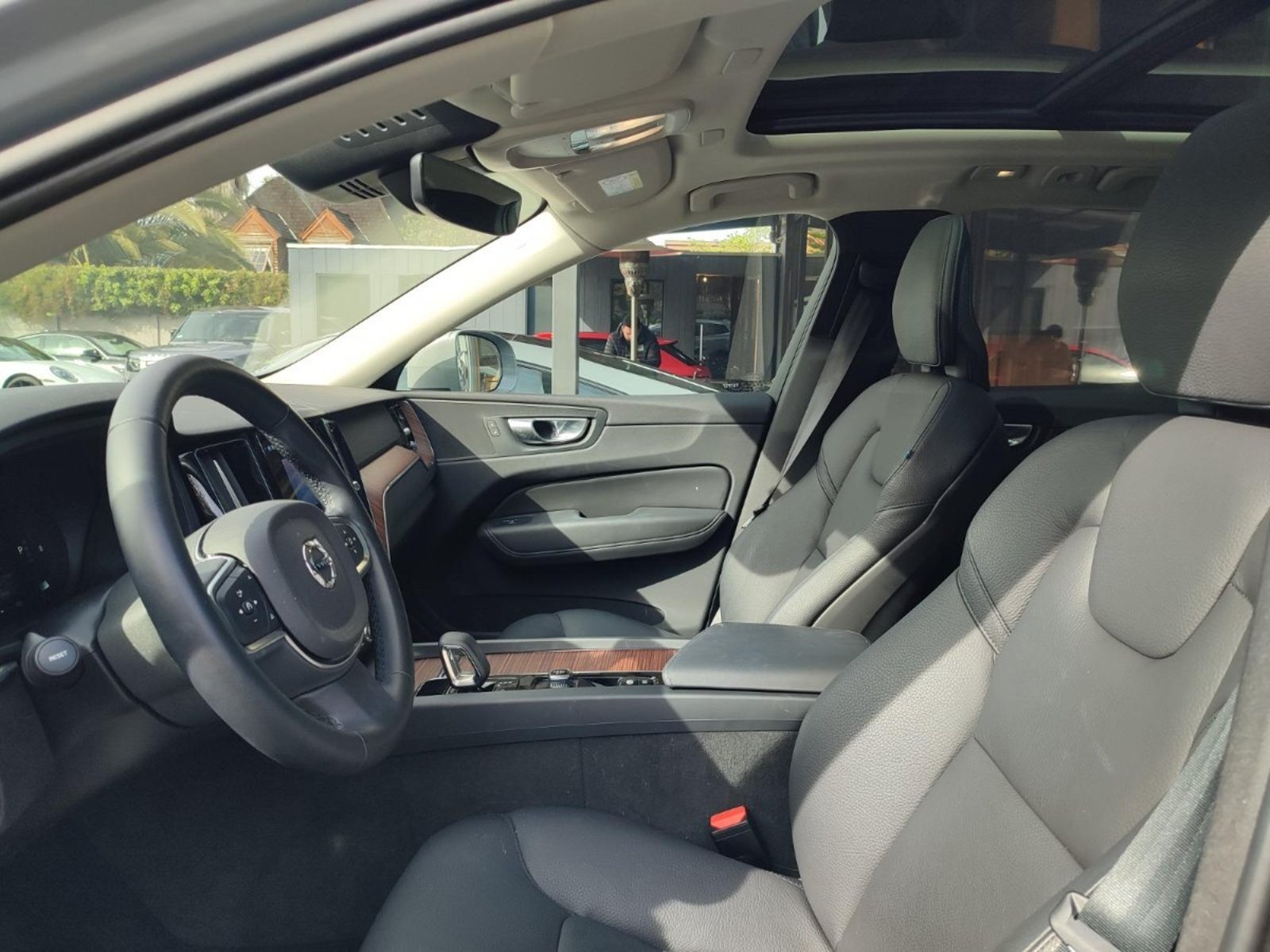 Volvo XC60 II B5 PLUS 4X4 2.0 2025 - Imagen 10 de 18