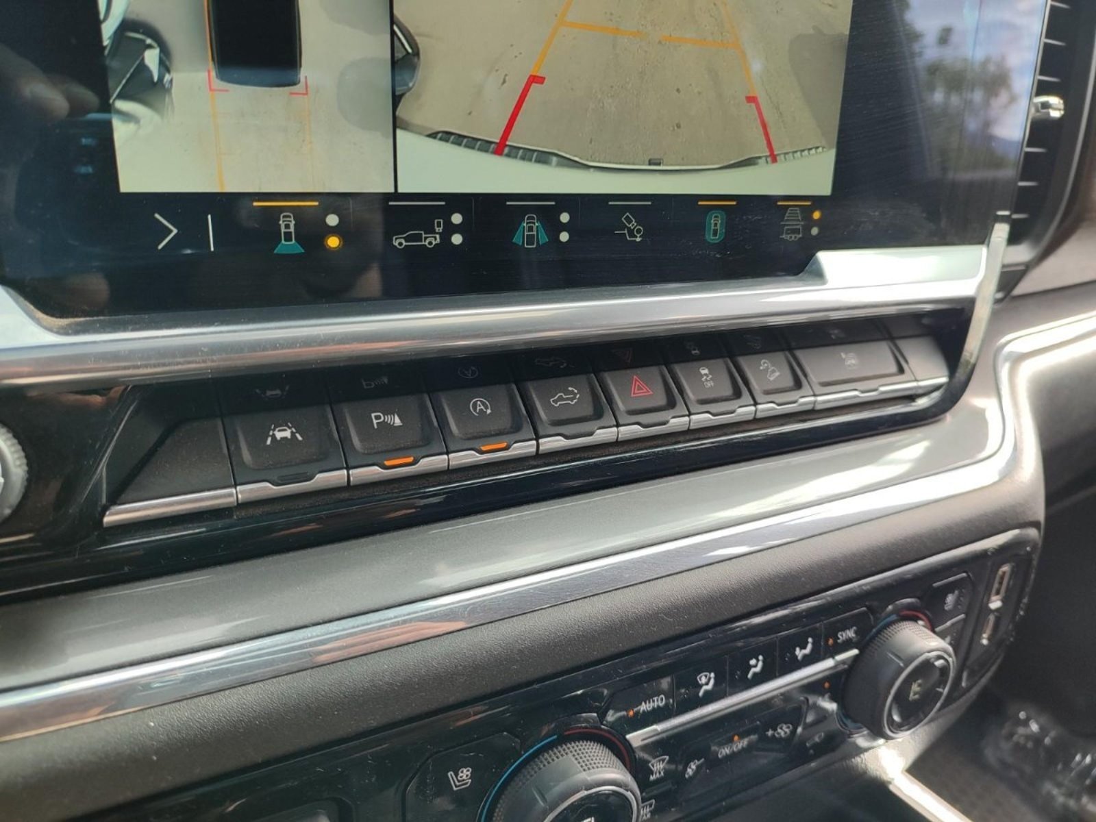 Chevrolet SILVERADO HIGH COUNTRY 3.0 DT 4WD 2024 - Imagen 13 de 16