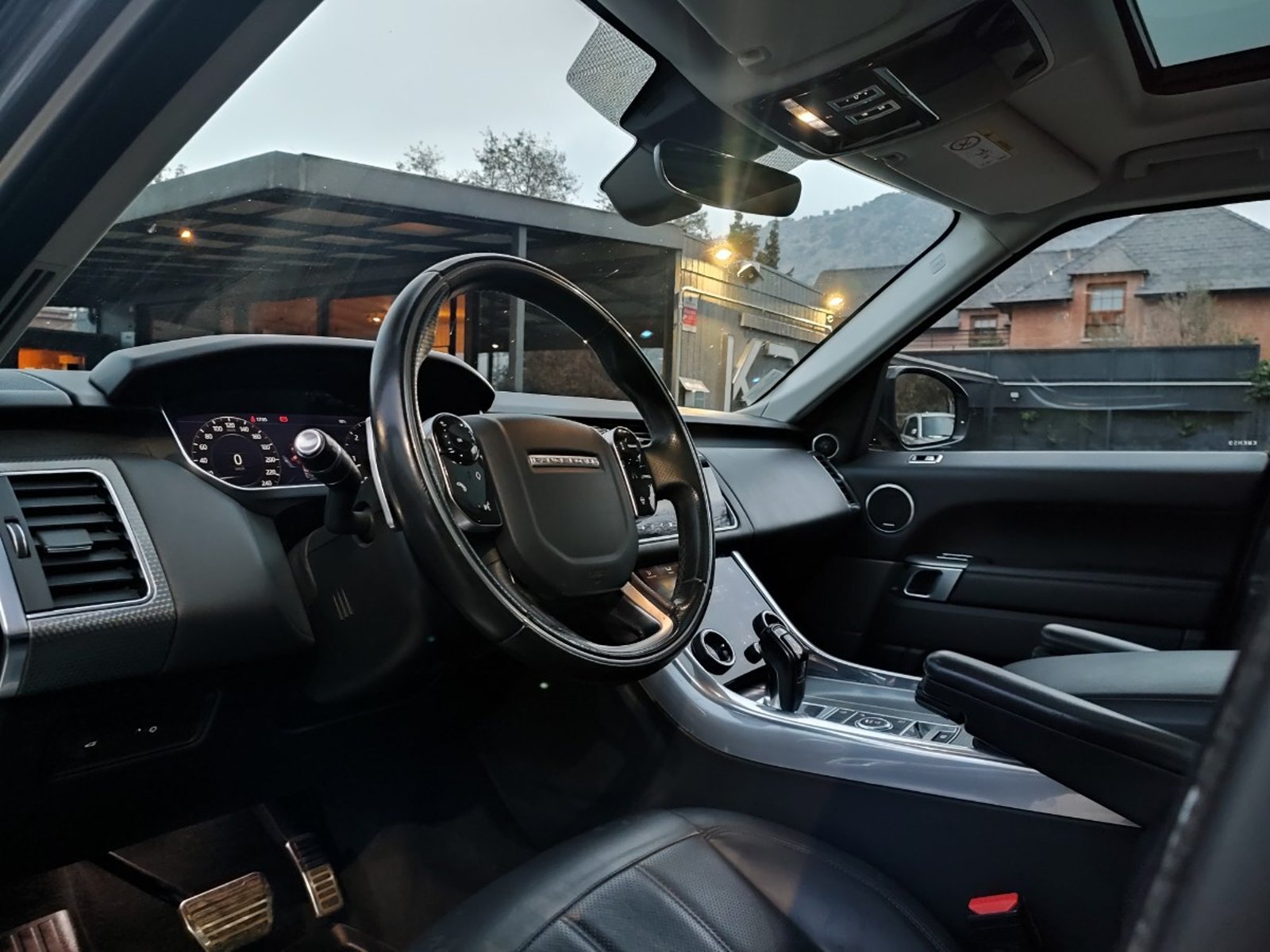 LAND ROVER RANGE ROVER SPORT HSE SDV8 4.4 4WD 2019 - Imagen 9 de 17