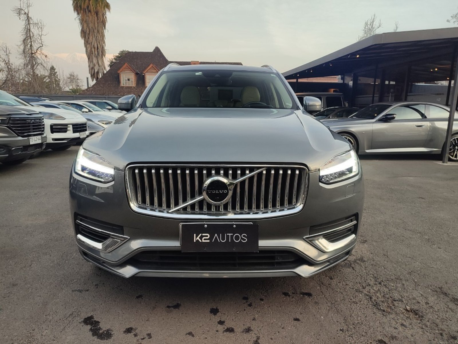 Volvo XC90 T8 INSCRIPTION 2.0 4WD 2020 - Foto 2 de 17