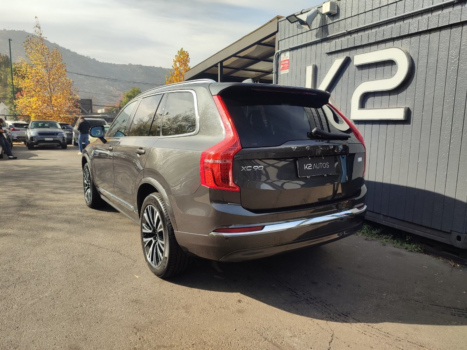 VOLVO XC90 T8 PLUS MHEV 2.0 4X4 2024 - Imagen 6 de 17