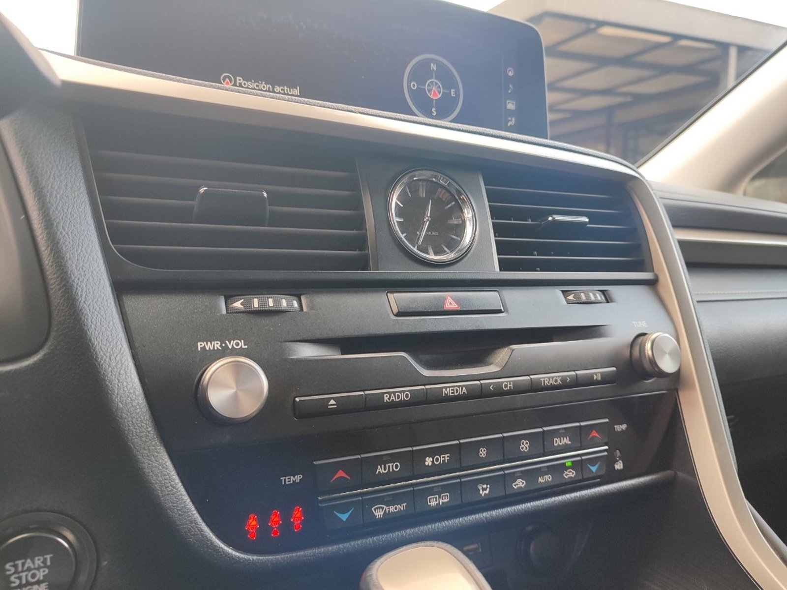 Lexus RX 350 3.5 AT 4X4 2022 - Imagen 16 de 19