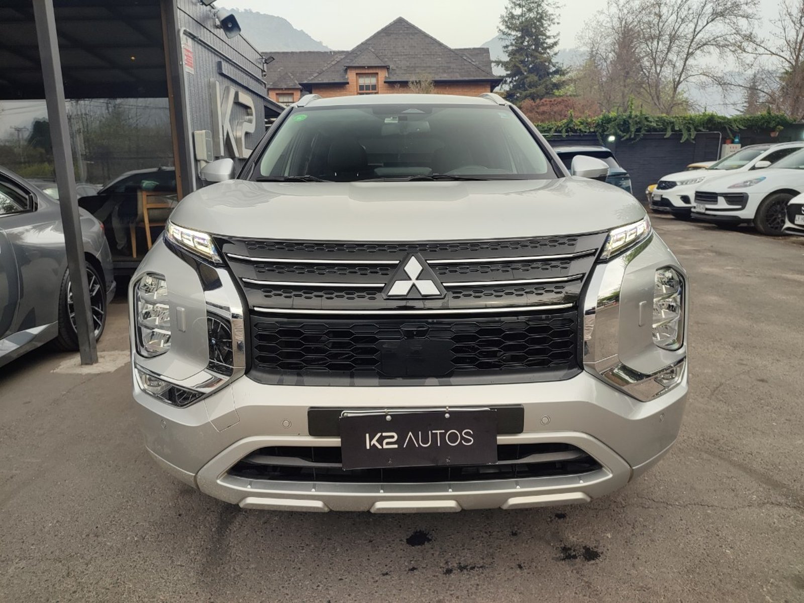 Mitsubishi OUTLANDER GLS LIMITED 2.4 PHEV 4X4 2026 - Foto 2 de 19