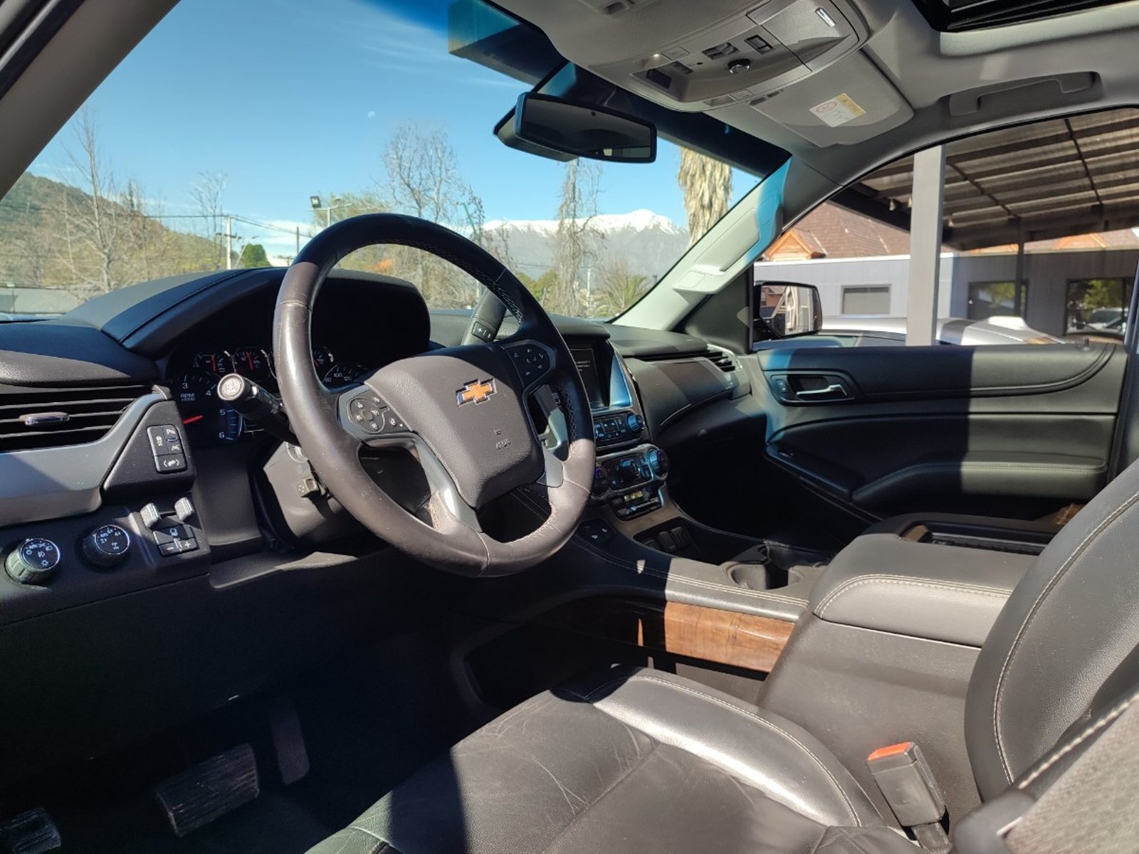 Chevrolet TAHOE LT 4WD 5.3 2017 - Imagen 10 de 16
