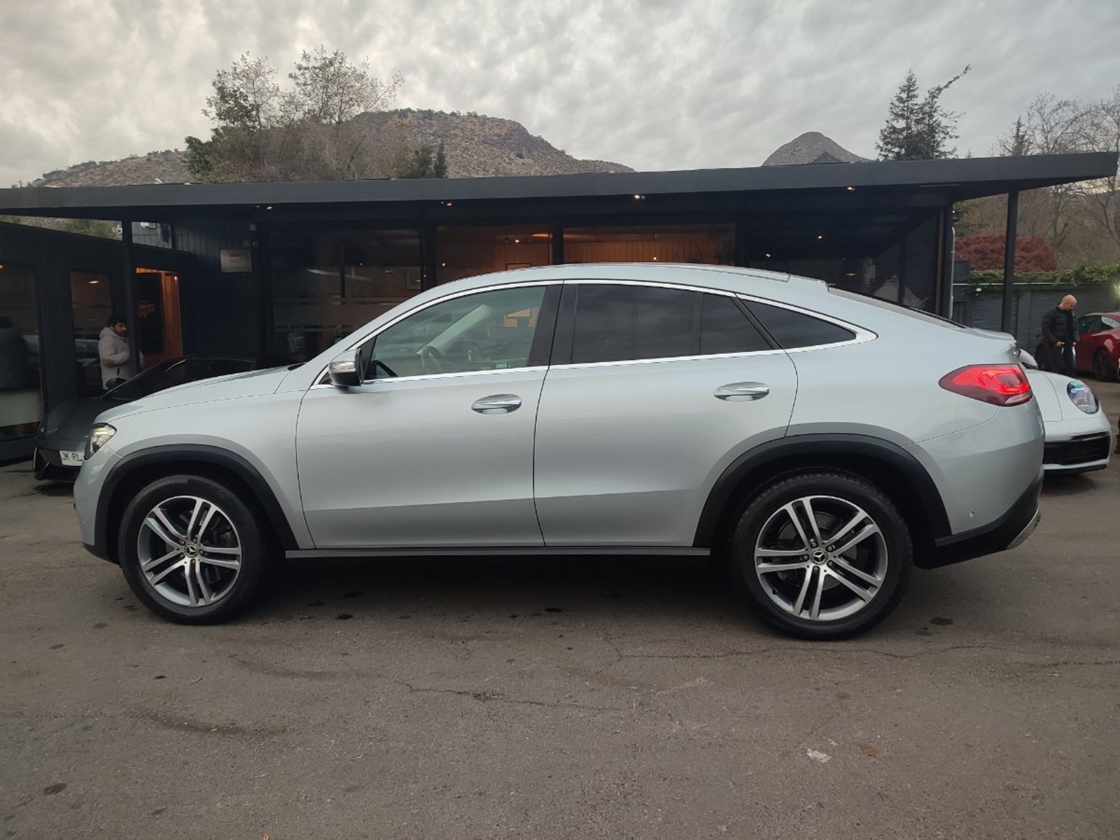 Mercedes-Benz GLE 350D COUPE 3.0 4MATIC 2023 - Foto 5 de 17