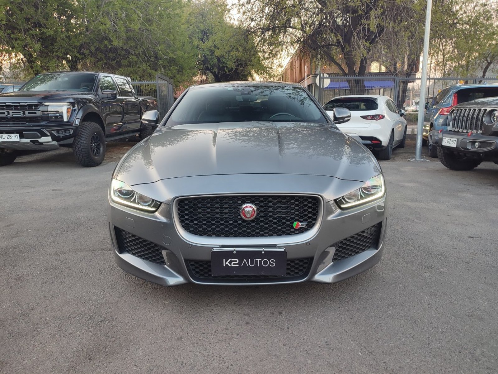 Jaguar XE S/C 3.0 S AT 2020 - Foto 2 de 16
