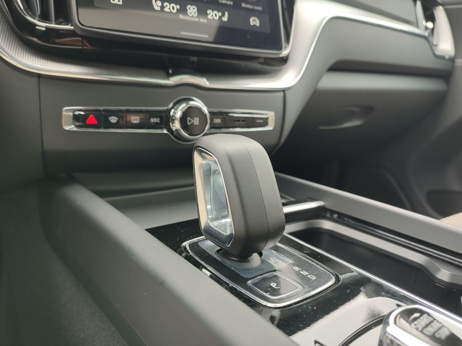 Volvo XC60 T8 CORE 2.0 4WD 2026 - Imagen 14 de 18