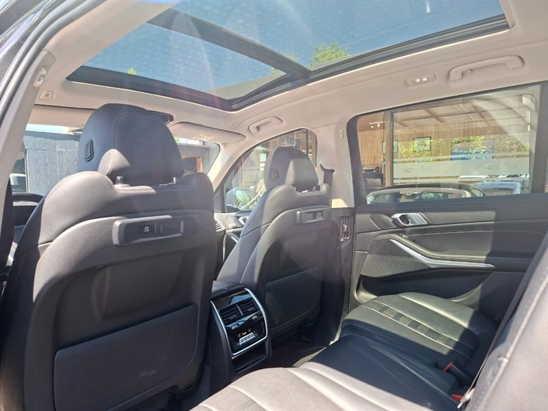 BMW X7 XDRIVE 40I EXECUTIVE 3.0 2022 - Imagen 13 de 18