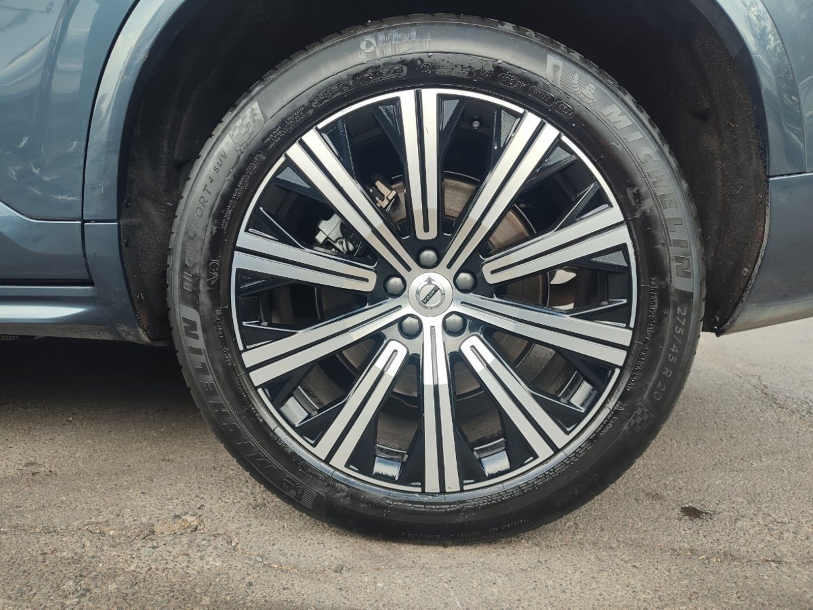 Volvo XC90 II B6 PLUS 2.0 4WD 2024 - Foto 5 de 17