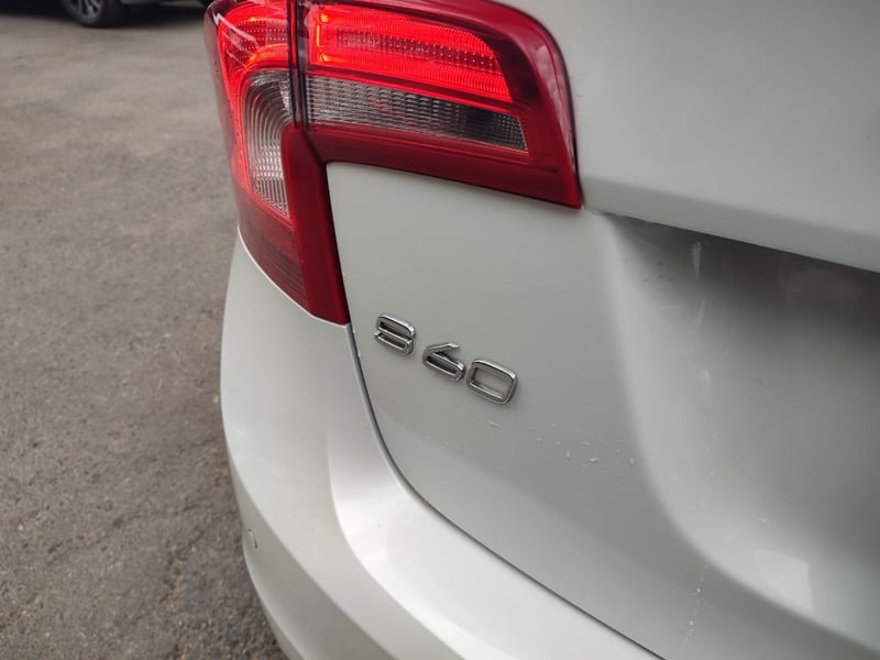 Volvo S60 T6 RDESIGN 4WD 2.0 2018 - Imagen 8 de 16