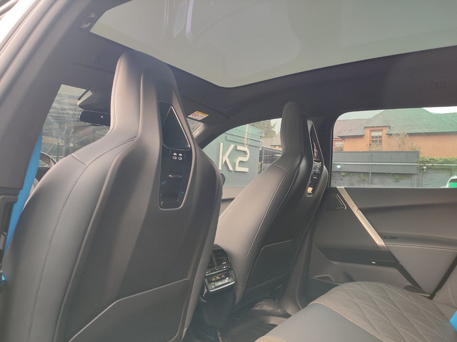 BMW IX XDRIVE 40 ATELIER 4WD 2023 - Imagen 13 de 18