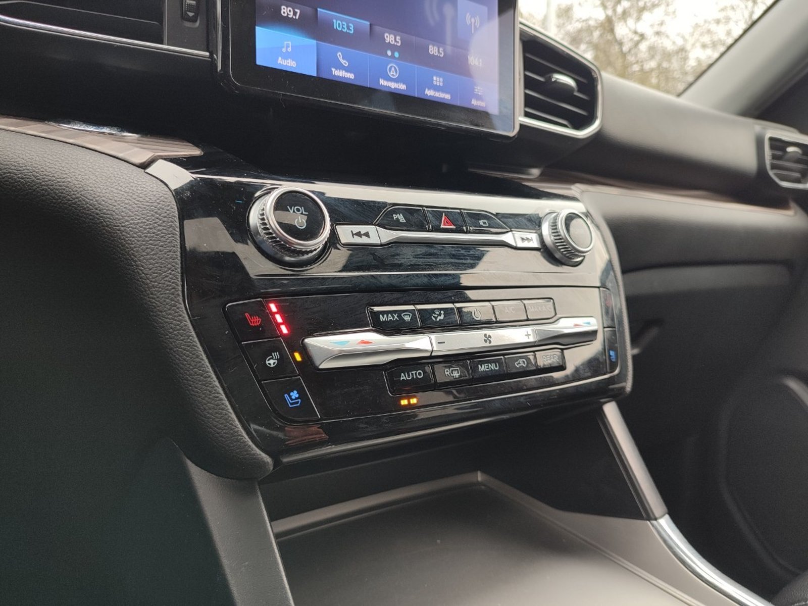 FORD EXPLORER LIMITED 2.3 4X2 2023 - Imagen 15 de 17