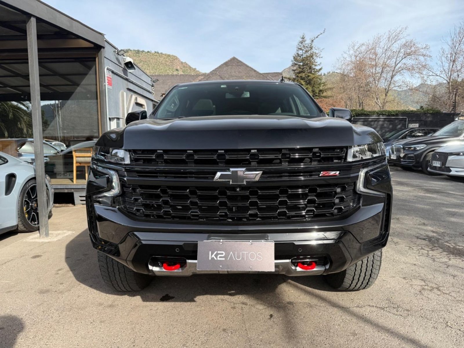 Chevrolet SUBURBAN Z71 5.3 4WD 2023 - Foto 2 de 17