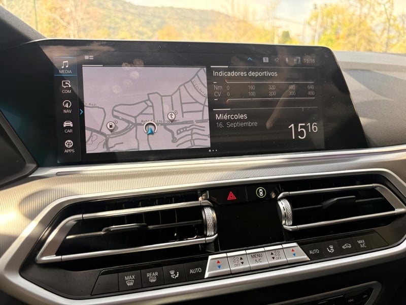 BMW X5 XDRIVE45E URBAN 3.0 AUT 2022 - Imagen 15 de 17