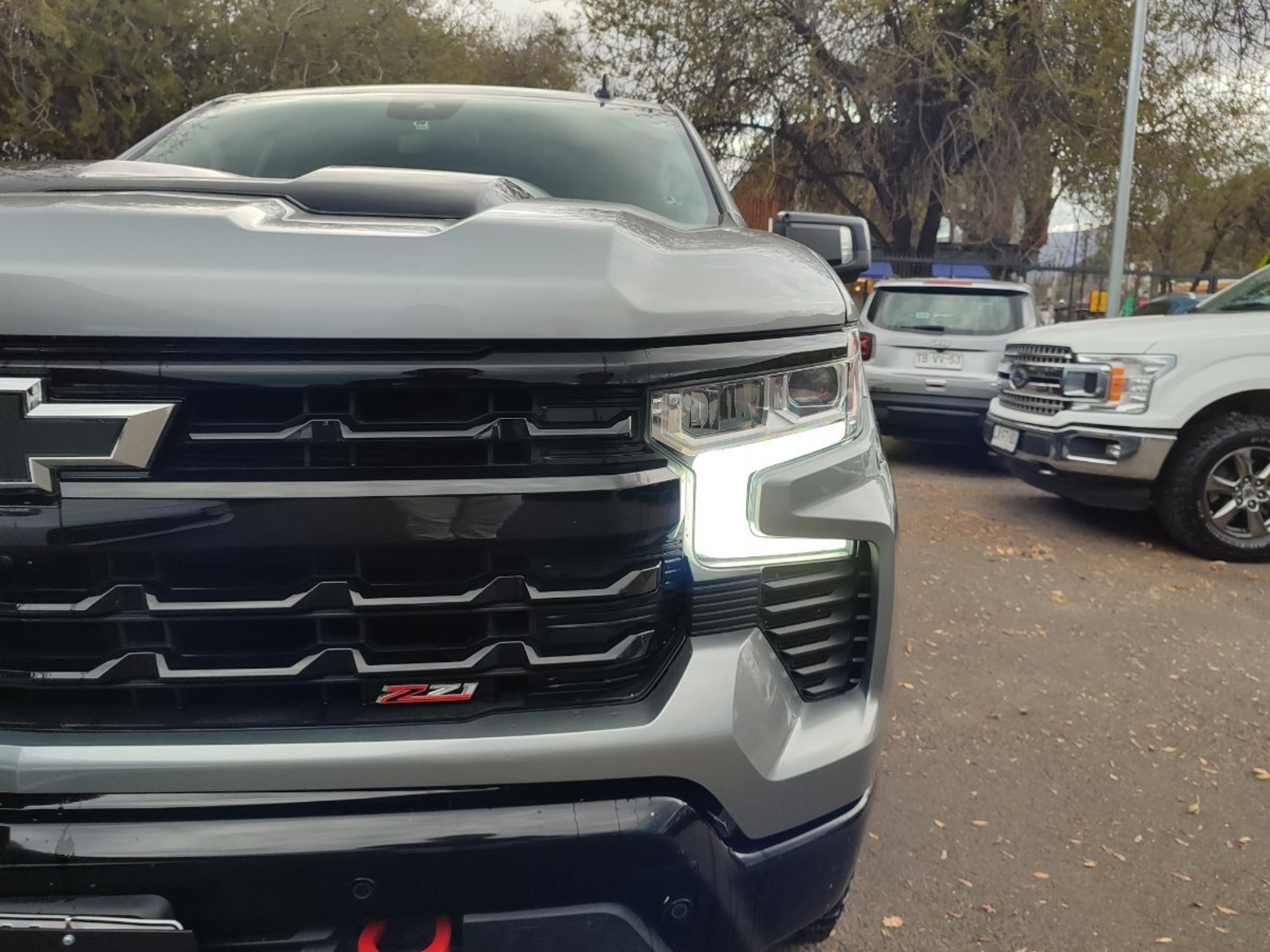 Chevrolet SILVERADO TRAIL BOSS Z71 5.3 4X4 2025 - Foto 3 de 18