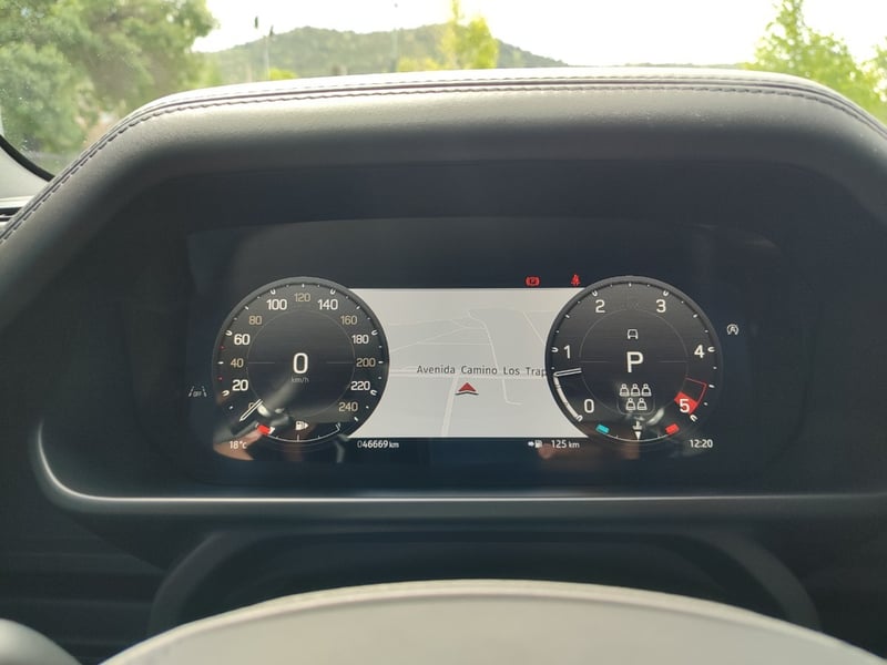 Land Rover DEFENDER X-DYNAMIC S 3.0 4WD 2024 - Imagen 15 de 16