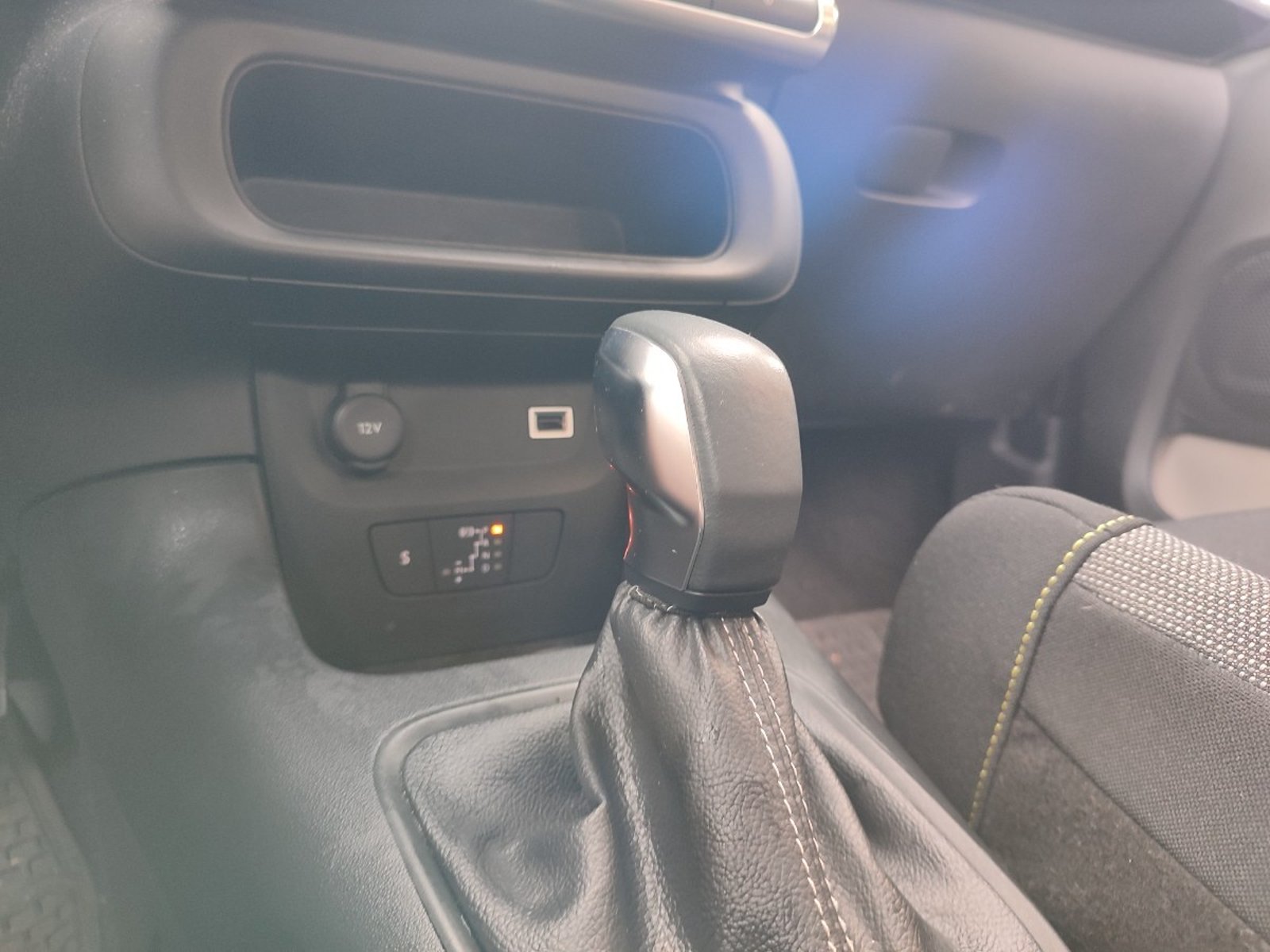 CITROËN C3 HB 1.2T PURETECH 2020 - Imagen 14 de 16