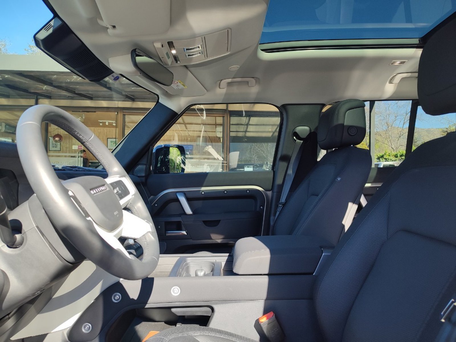 Land Rover DEFENDER X-DYNAMIC S 3.0 4WD 2023 - Imagen 11 de 19