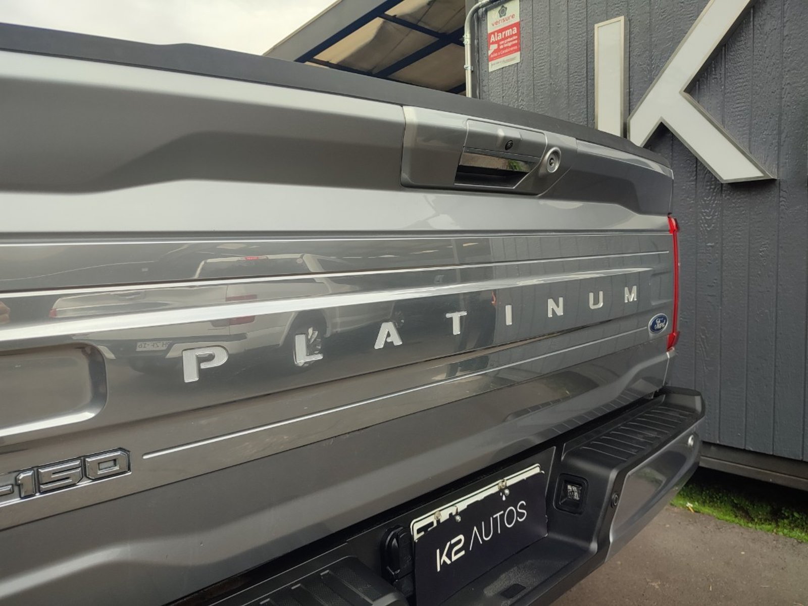 Ford F-150 PLATINUM HEV HYBRID 3.5 4WD 2024 - Imagen 8 de 18