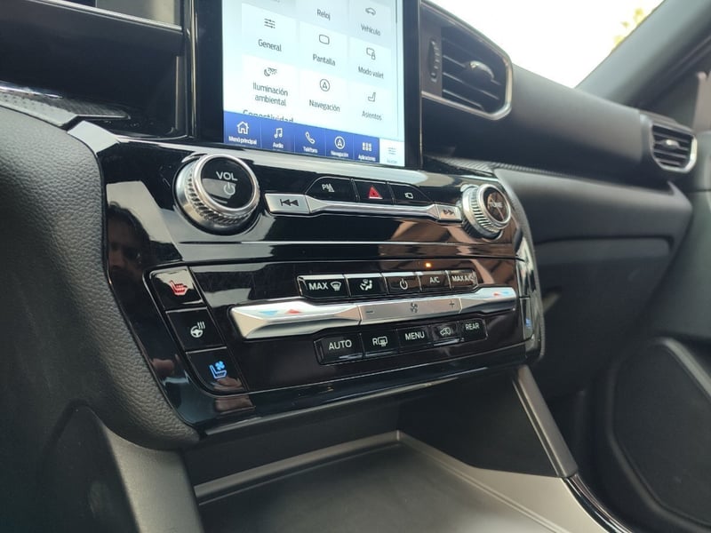 Ford EXPLORER ST 3.0 V6 4WD 2024 - Imagen 15 de 17