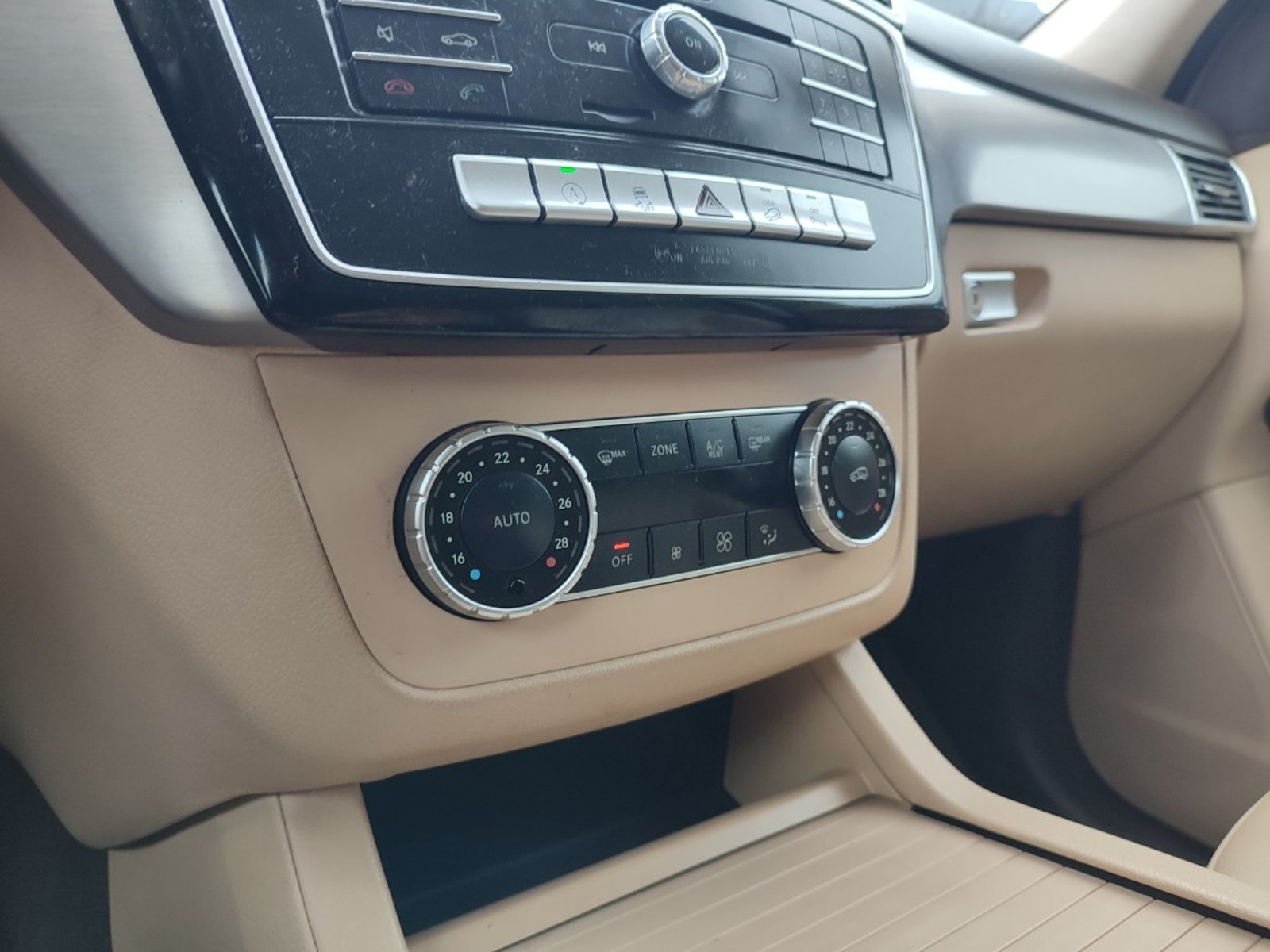 MERCEDES-BENZ GLE 400 SPORT 4MATIC 3.0 2019 - Imagen 14 de 18