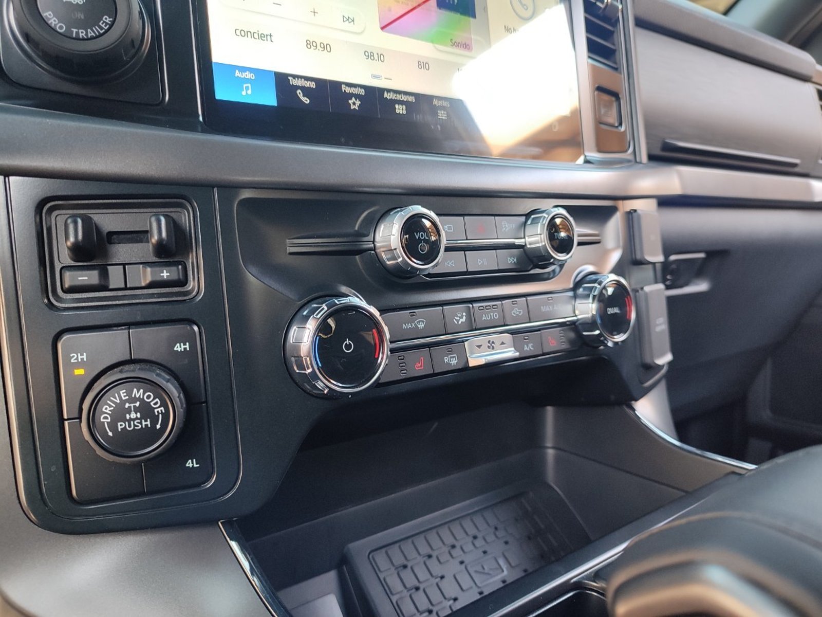 FORD F-150 XLT 5.0 V8 2026 - Imagen 16 de 19