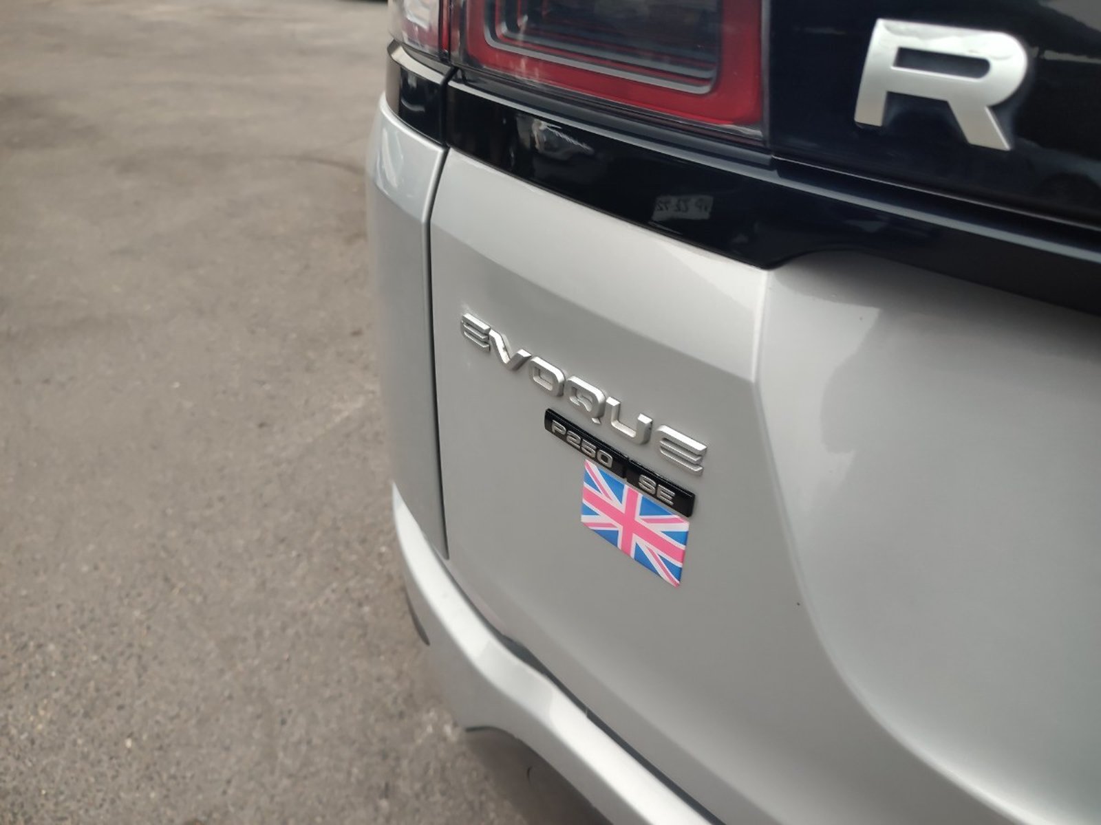 LAND ROVER RANGE ROVER EVOQUE P250 SE 2.0 2020 - Imagen 6 de 16