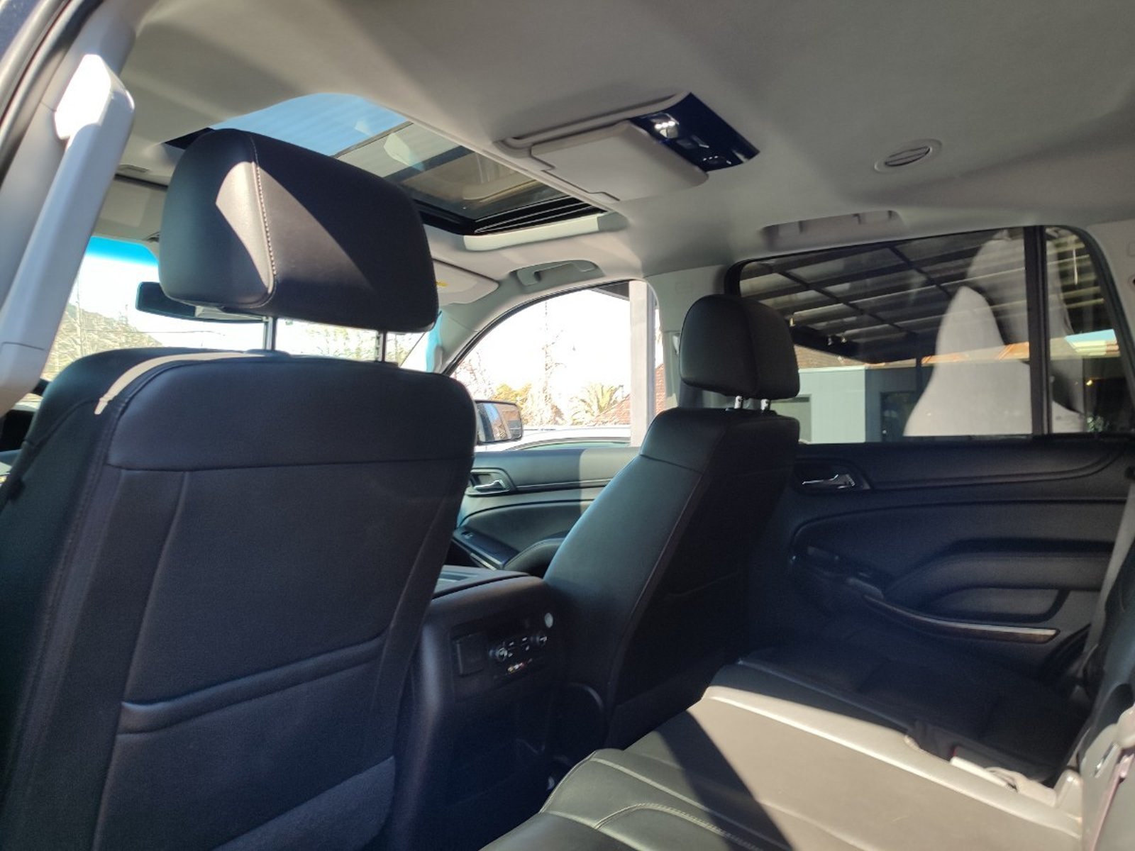 Chevrolet TAHOE LT 4WD 5.3 2017 - Imagen 9 de 16