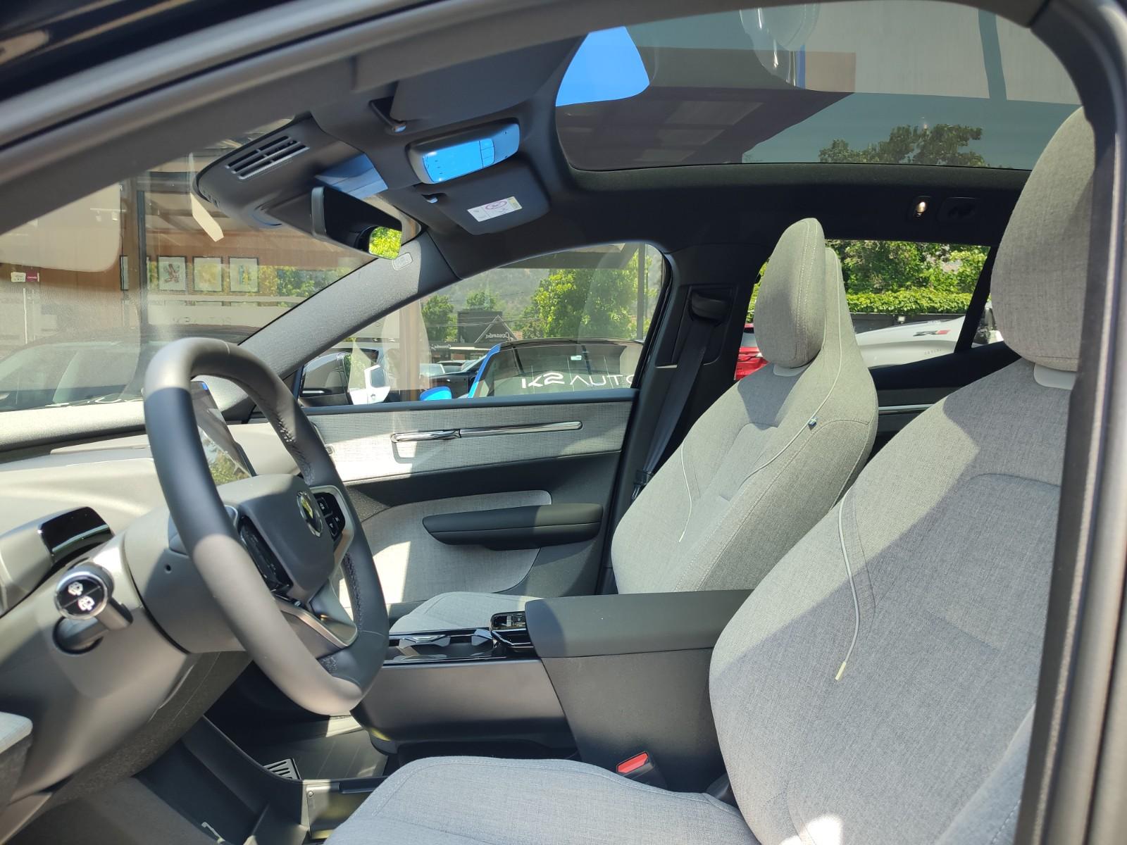 VOLVO EX30 ULTRA E60 BEV 69 KWH 2026 - Imagen 11 de 16