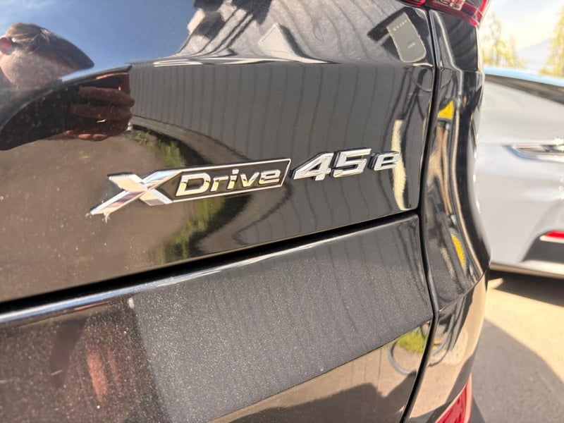 BMW X5 XDRIVE45E URBAN 3.0 AUT 2022 - Imagen 8 de 17