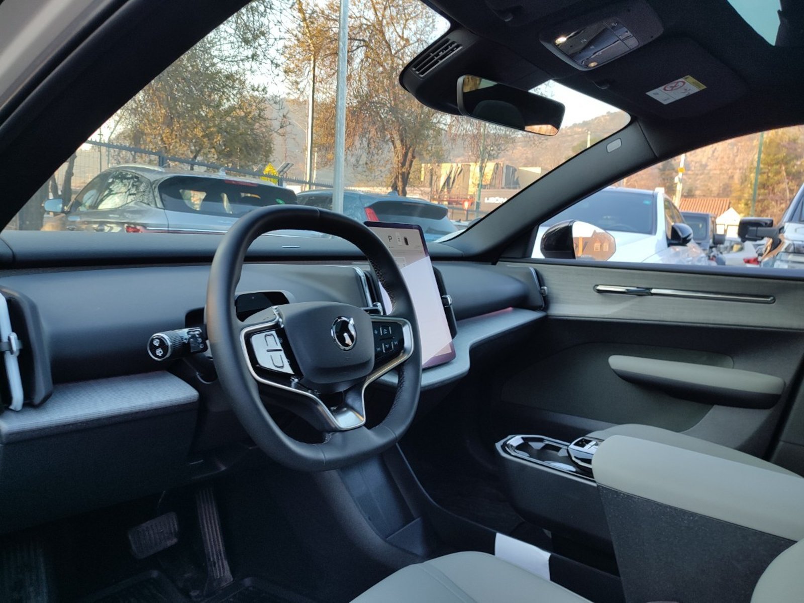 VOLVO EX30 ULTRA E60 BEV 69 KWH 2026 - Imagen 11 de 18
