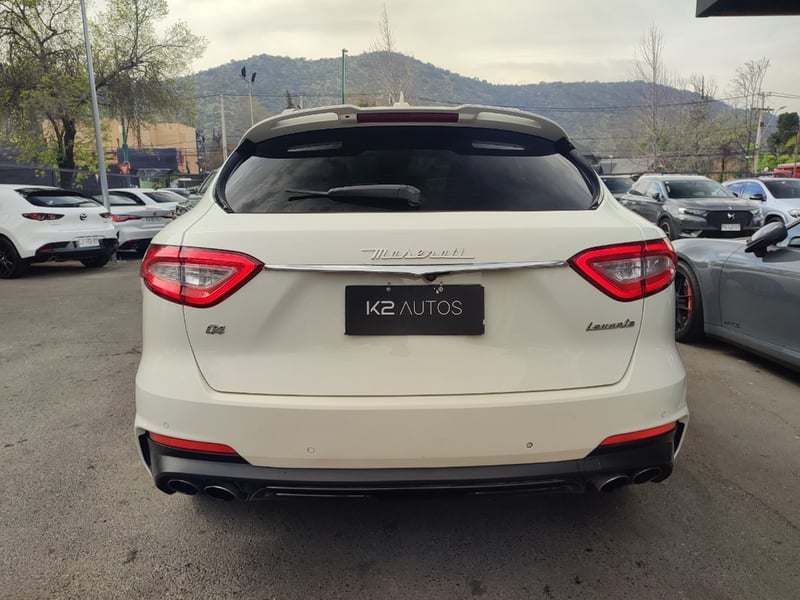 Maserati LEVANTE GRANSPORT 3.0 Q4 AT 2021 - Imagen 7 de 18