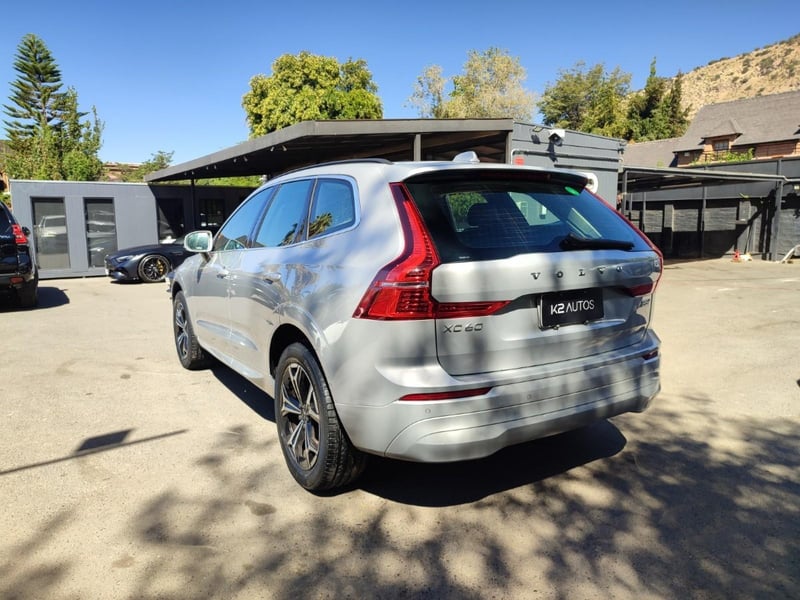Volvo XC60 B5 II MOMENTUM 4WD 2022 - Imagen 6 de 15