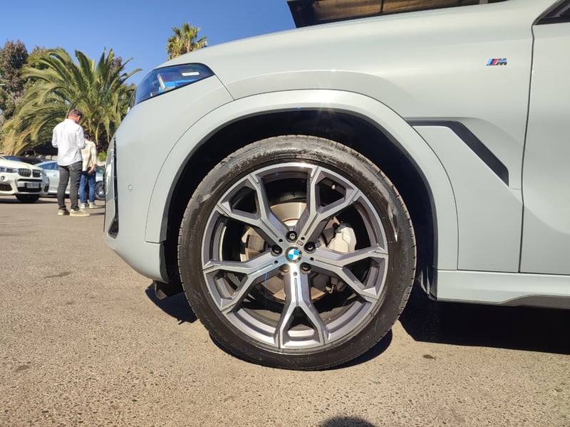BMW X6 XDRIVE 30D MSPORT 3.0 4WD 2024 - Imagen 4 de 18