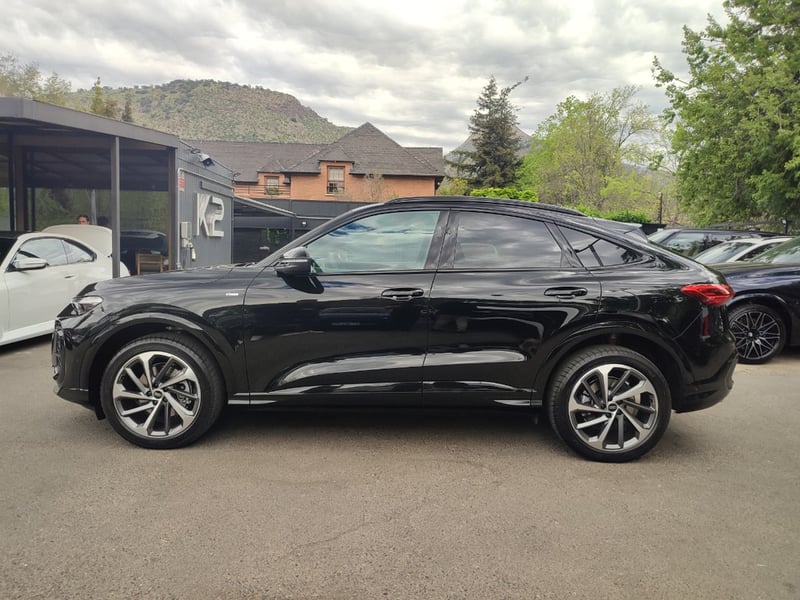 Audi Q3 SPORTBACK 2.0 TFSI QUATTRO S SLINE 2026 - Imagen 5 de 18