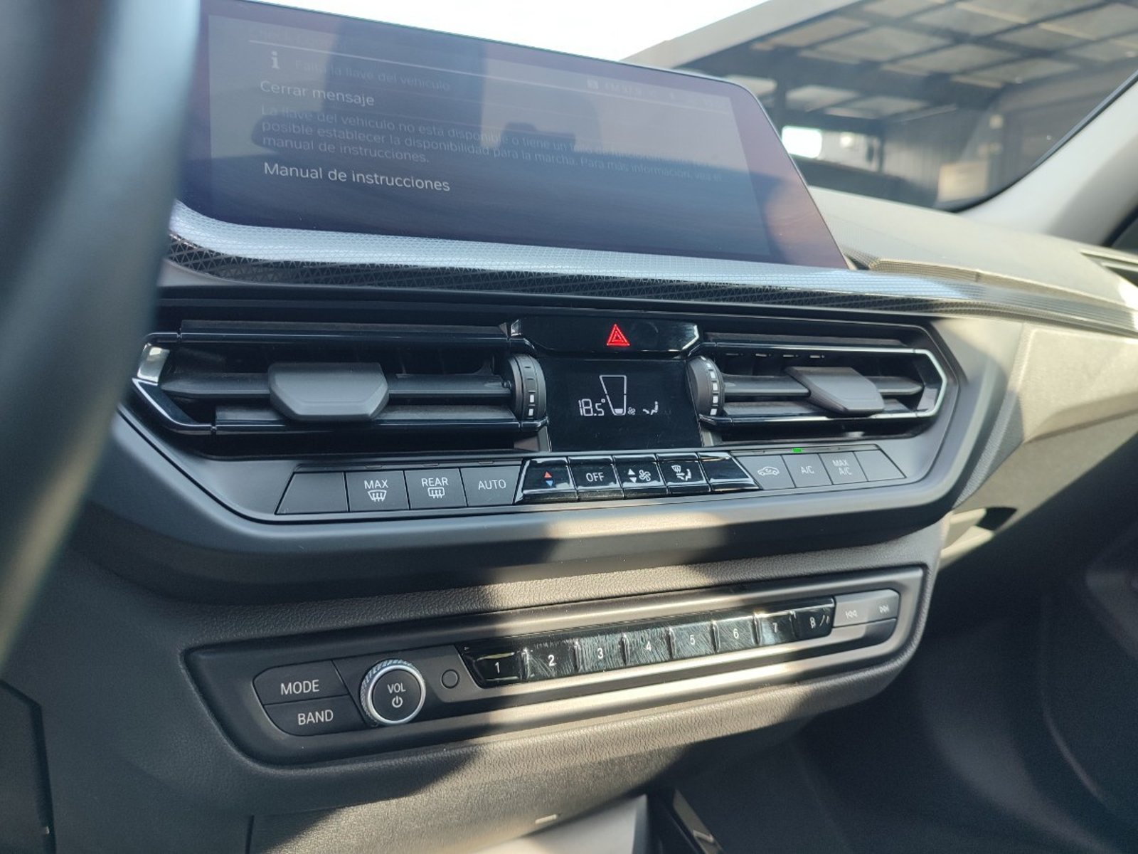 BMW 118I DYNAMIC 1.5 AT 2024 - Imagen 15 de 17