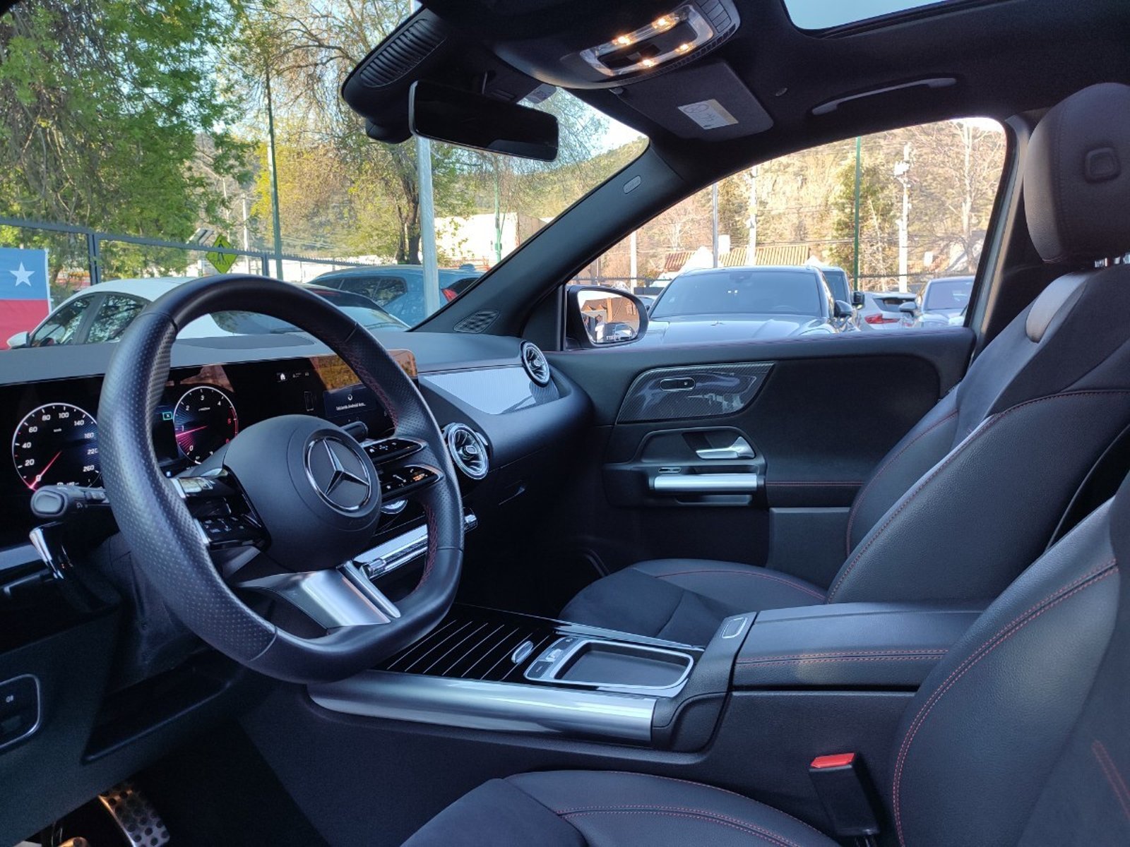 Mercedes-Benz GLA 220 D 4MATIC 2.0 DCT AMG LINE 2025 - Imagen 11 de 17