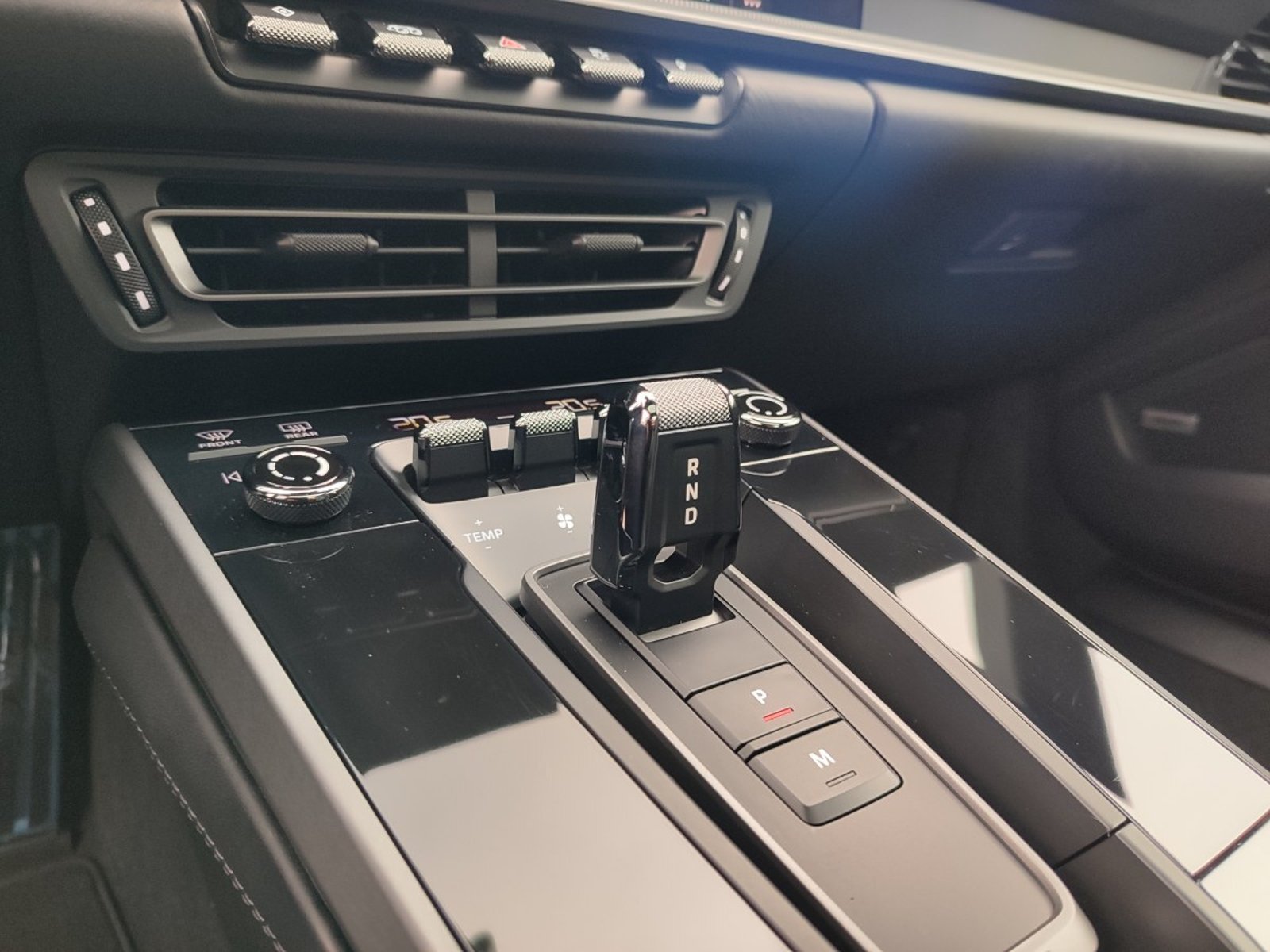 PORSCHE CARRERA 4 S COUPE 3.0 2024 - Imagen 12 de 16