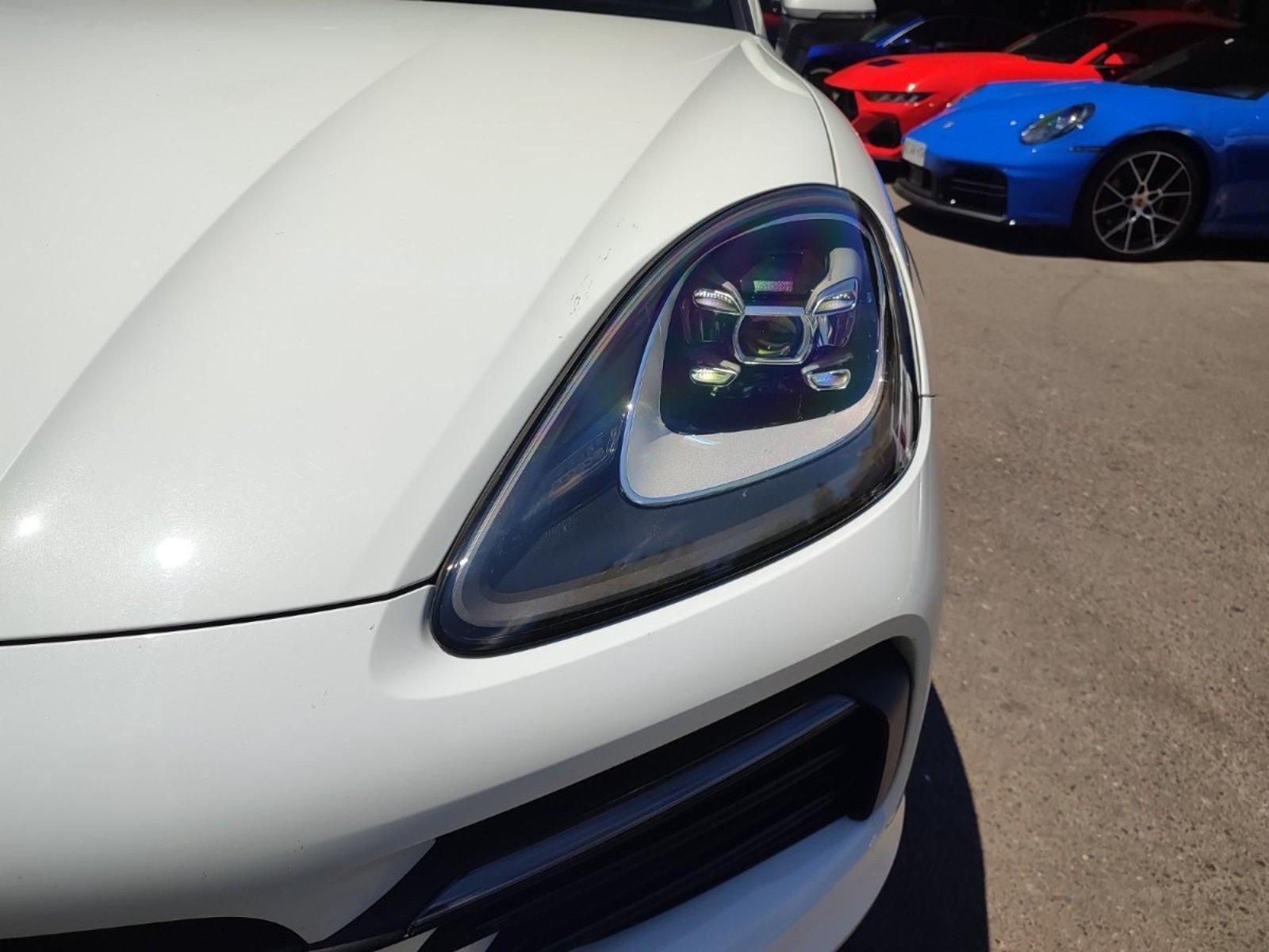 Porsche CAYENNE COUPE E3 3.0T V6 AWD 2022 - Foto 2 de 18