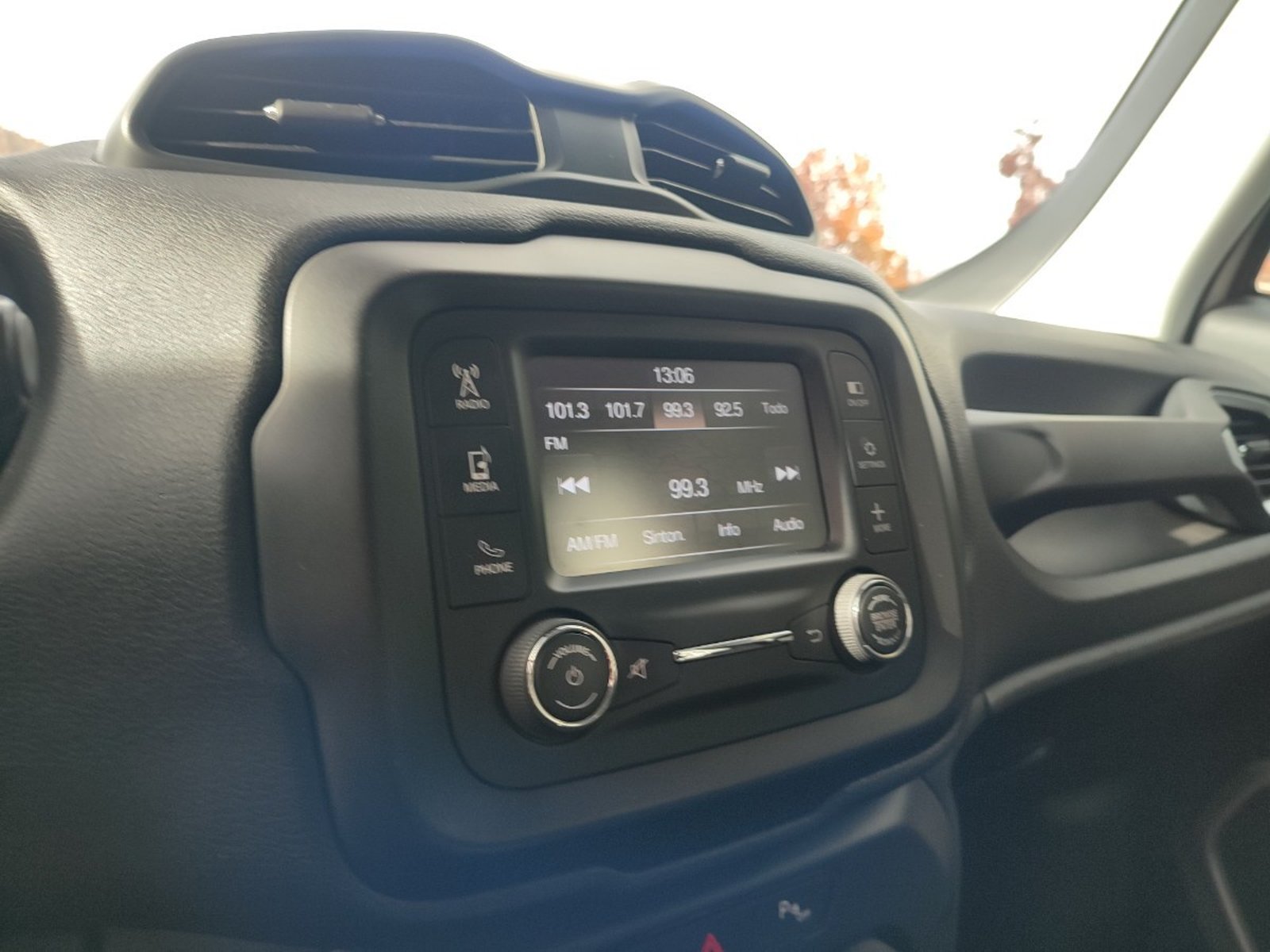 JEEP RENEGADE SPORT 1.7 2022 - Imagen 12 de 13