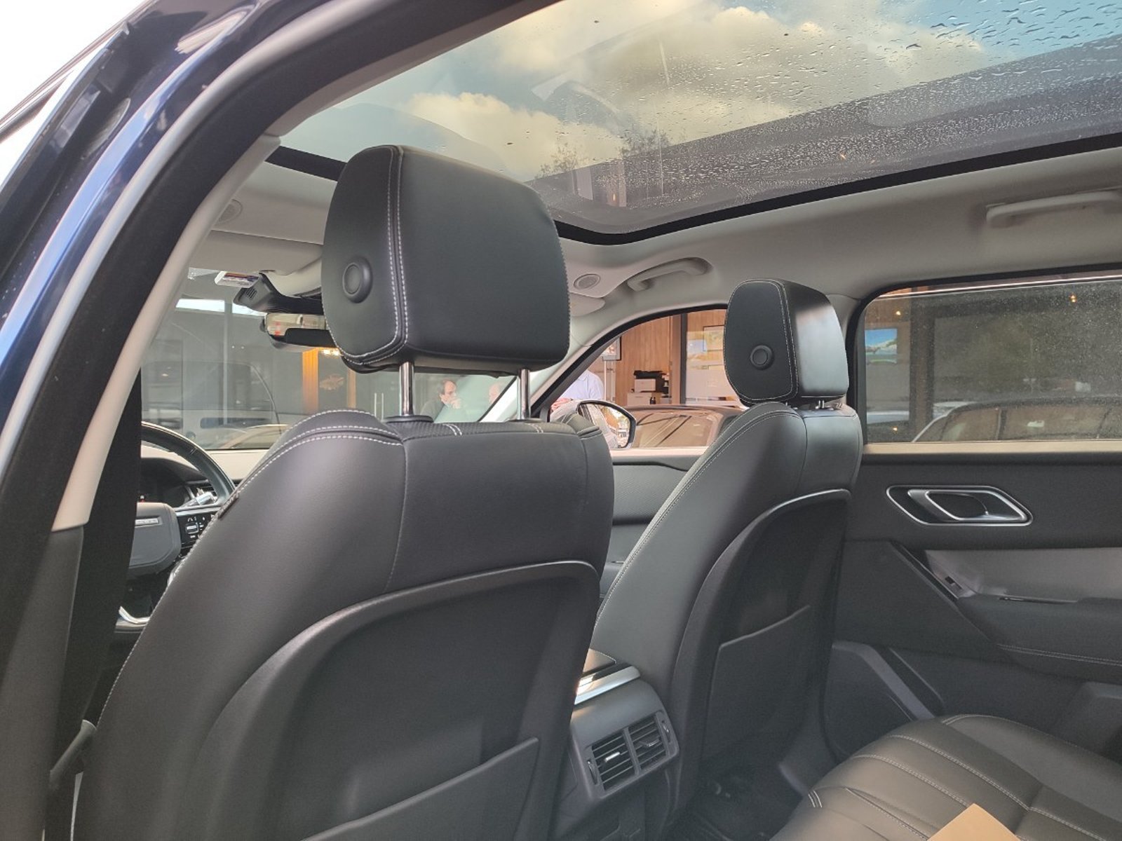 Land Rover RANGE ROVER VELAR SE 2.0 4WD 2023 - Imagen 10 de 18